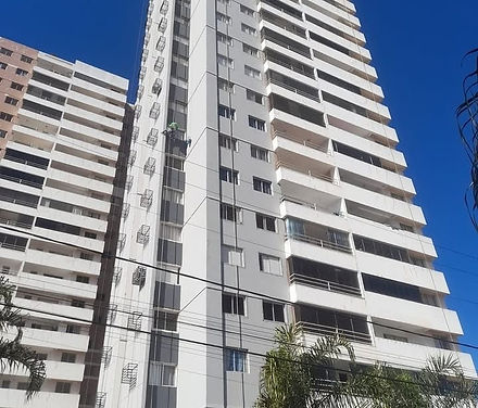 Acesso por corda em torre residencial